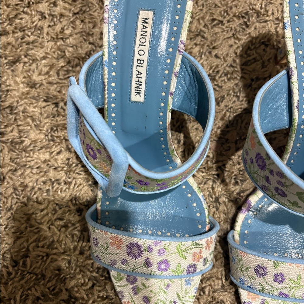 Manolo Blahnik Gable Floral Jacquard Blue Buckle Mule Sandals Heels EU 41 - Picture 8 of 9